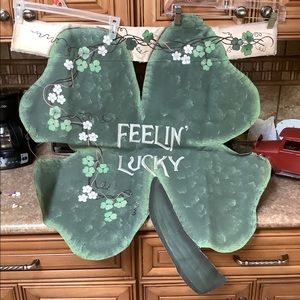 LARGE CANVAS FLAG FEELING LUCKY.